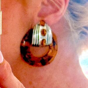 🐢VINTAGE LARGE FASHION TORTOISE CLIP-ON CIRCLE LOOP EARRINGS🐢